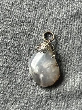 Agate Teardrop Pendant / Natural Sakura White and Cherry Blossom Stone